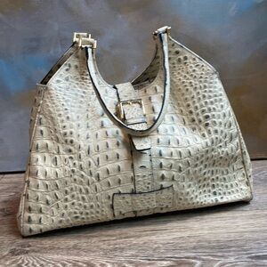 Vintage SSaucy Embossed Cream and White Shoulder Bag Handmade Italian Leather
